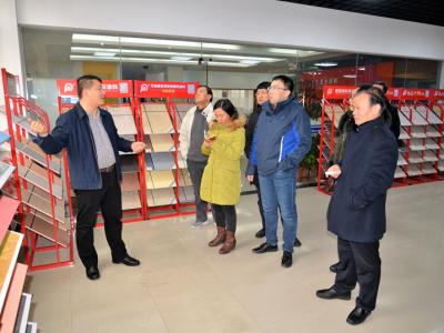 深入探访 互信更进一步：重汽地产考察团莅临JN体育工业园