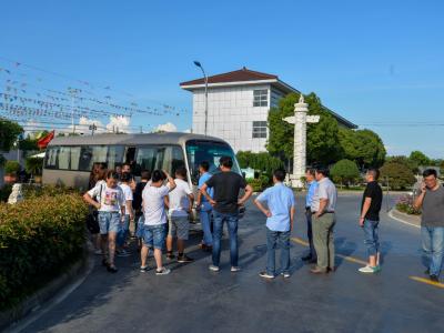 火花四射，未来的生活一定充满了JN体育！