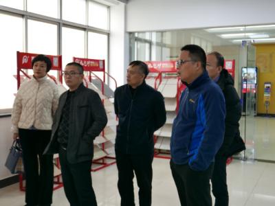 张家港保税区考察团莅临JN体育工业园参观考察